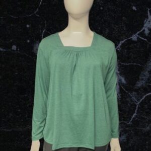 Green Square Neck Long Sleeved Top Size 1XL ( Uk 18 )