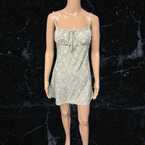 Shein Mod Sage Green And White Floral Short Summer Dress Size M ( Uk 10 ) -  Variedby