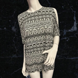 Rocco Fashion Black/White Patterned Cold Shoulder T Shirt Size 12